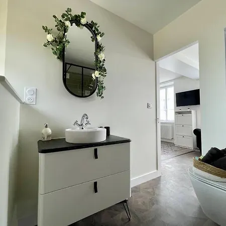 Refuge De By Melrose Holiday home